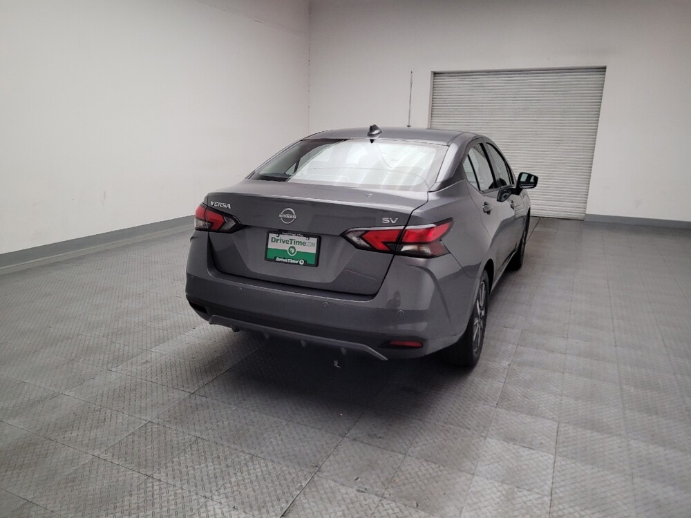 2024 Nissan Versa in Downey, CA 90241 - 18141362 7