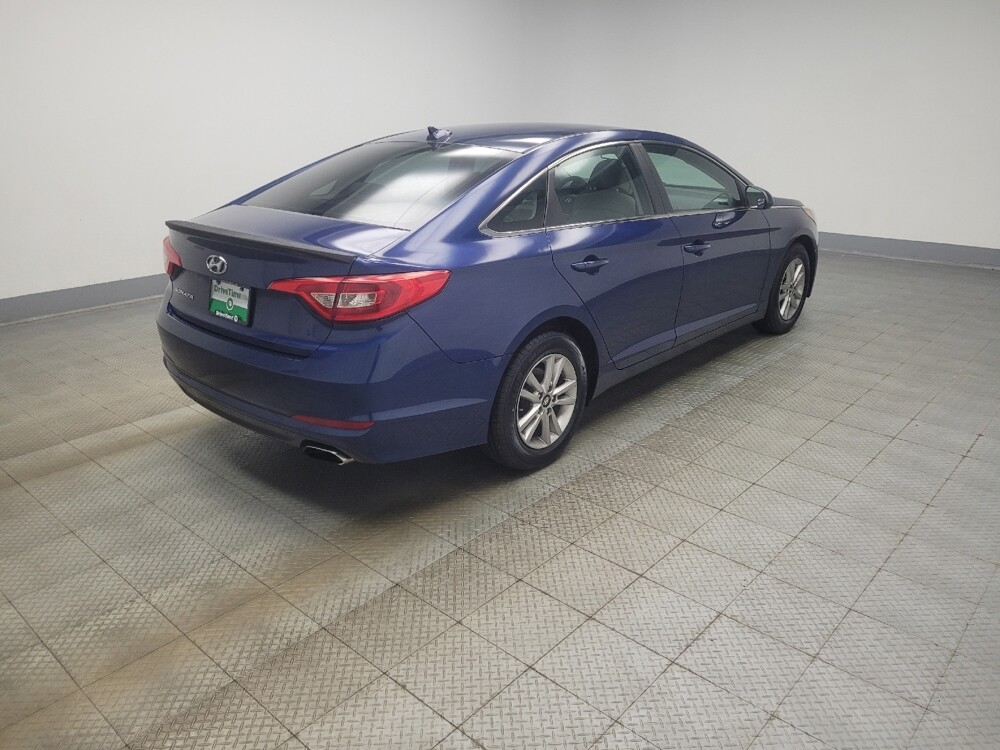 2016 Hyundai Sonata in Ft Wayne, IN 46805 - 18141369 10