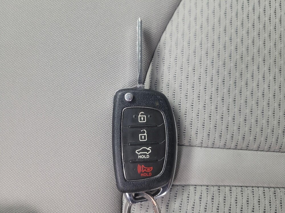 2016 Hyundai Sonata in Ft Wayne, IN 46805 - 18141369 32