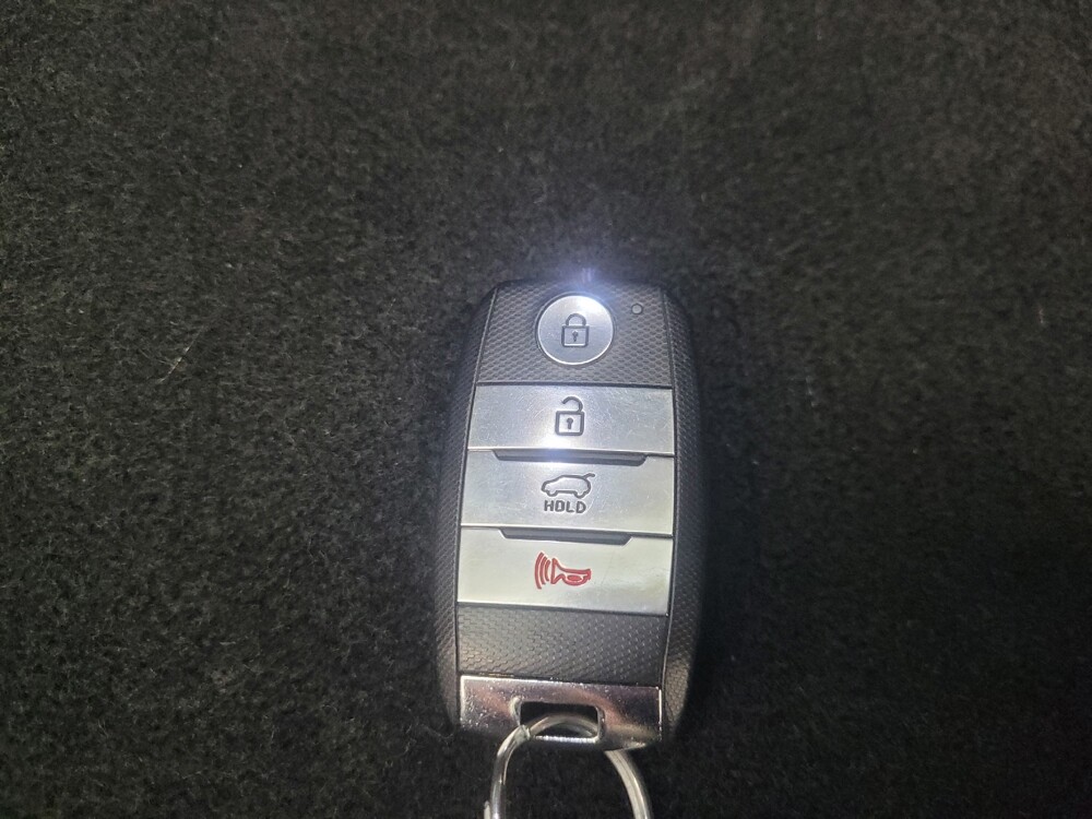 2019 Kia Sorento in Ft Wayne, IN 46805 - 18141377 32
