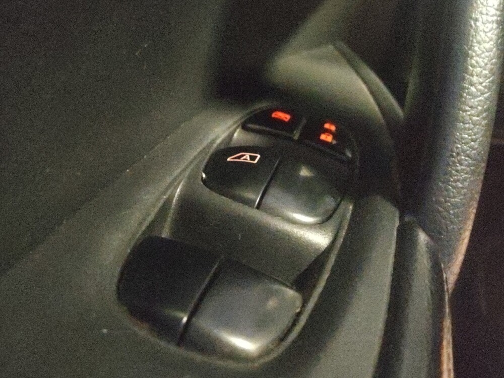 2016 Nissan Rogue in Glendale, AZ 85301 - 18141381 27
