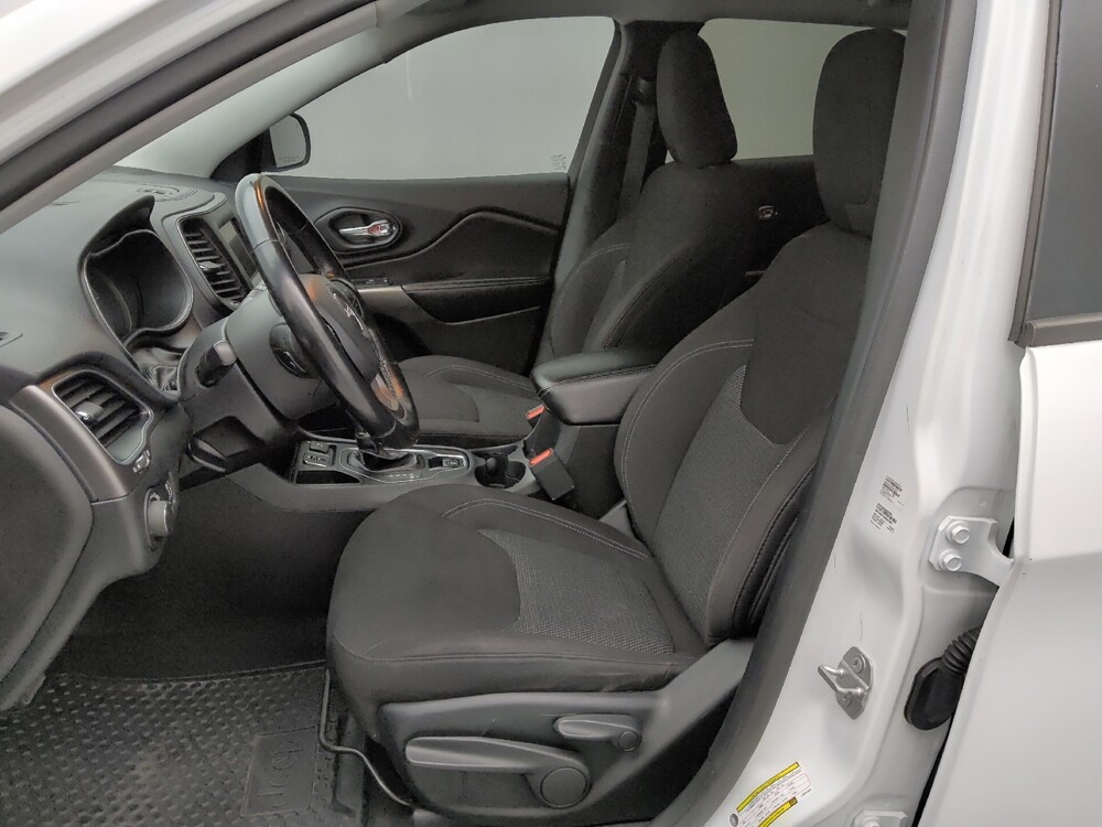 2020 Jeep Cherokee in Independence, MO 64055 - 18141385 17
