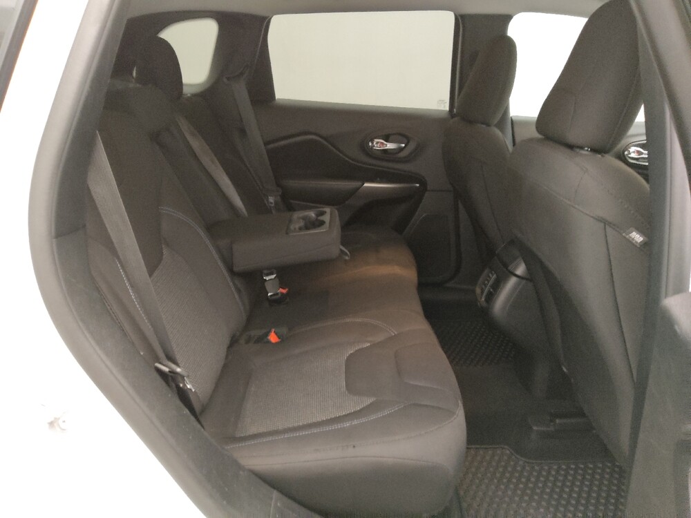 2020 Jeep Cherokee in Independence, MO 64055 - 18141385 19