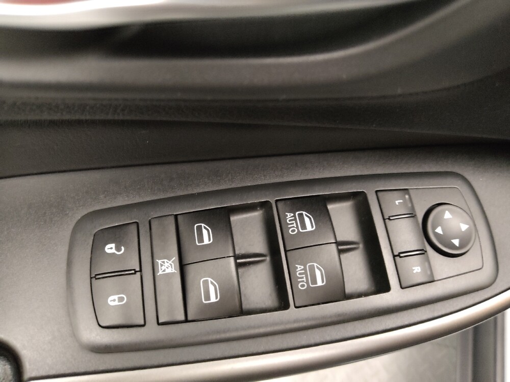 2020 Jeep Cherokee in Independence, MO 64055 - 18141385 27