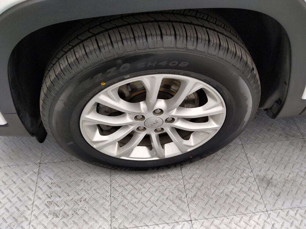 2020 Jeep Cherokee in Independence, MO 64055 - 18141385 31