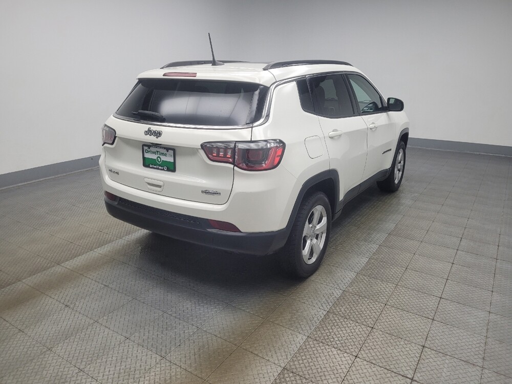 2018 Jeep Compass in Mishawaka, IN 46545 - 18141386 9