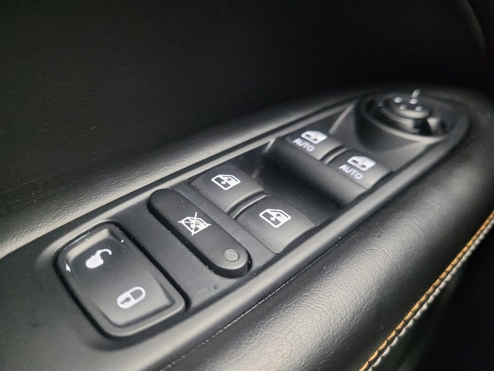 2018 Jeep Compass in Mishawaka, IN 46545 - 18141386 27