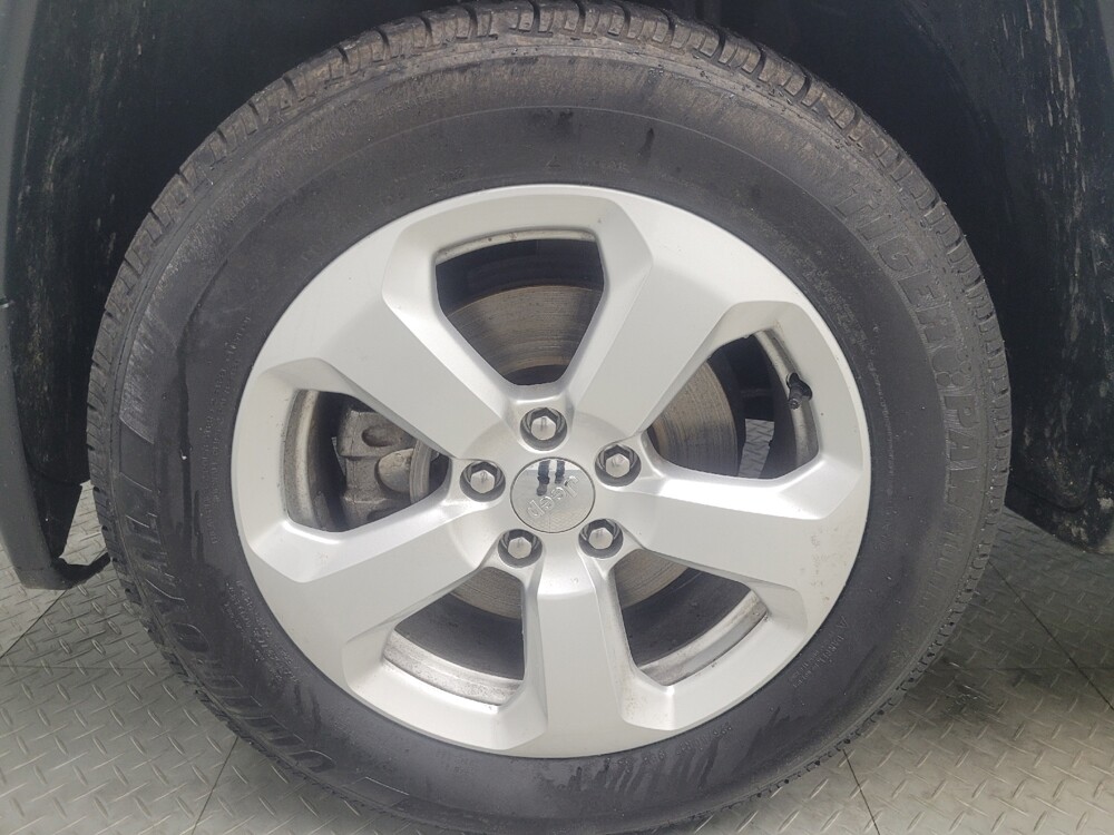 2018 Jeep Compass in Mishawaka, IN 46545 - 18141386 31