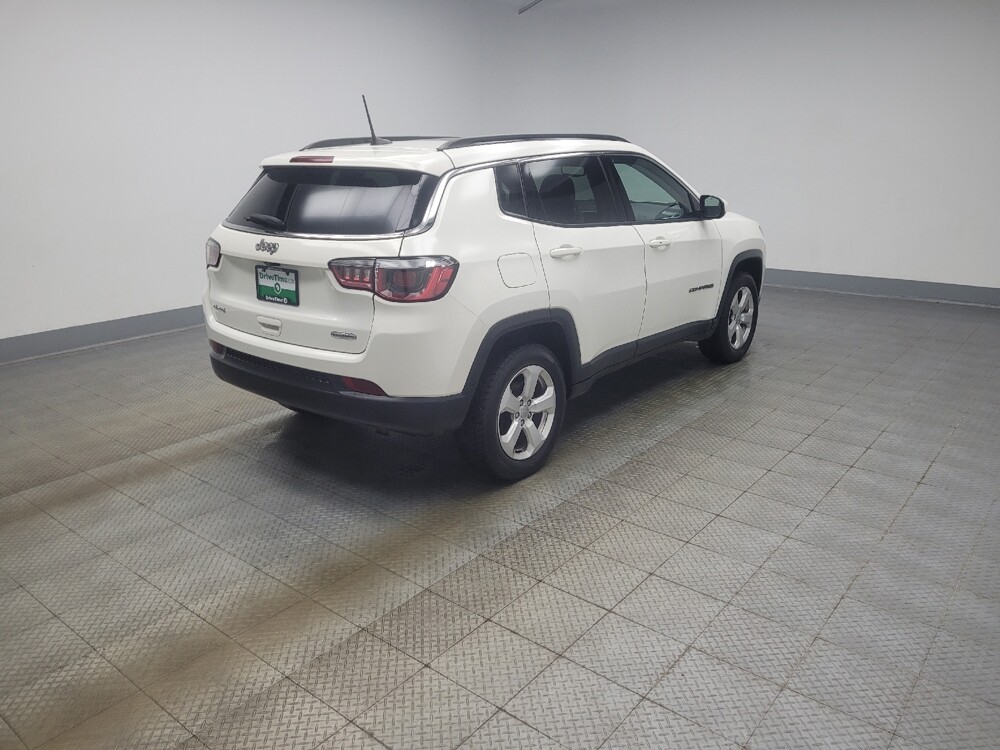 2018 Jeep Compass in Mishawaka, IN 46545 - 18141386 10