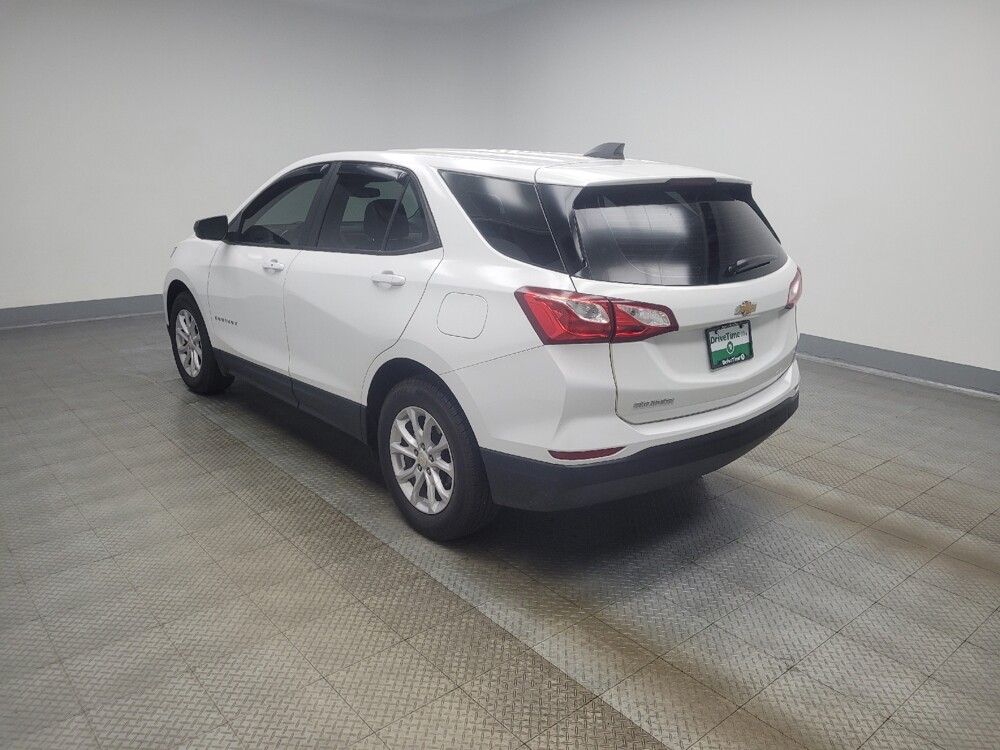 2020 Chevrolet Equinox in Indianapolis, IN 46219 - 18141388 3