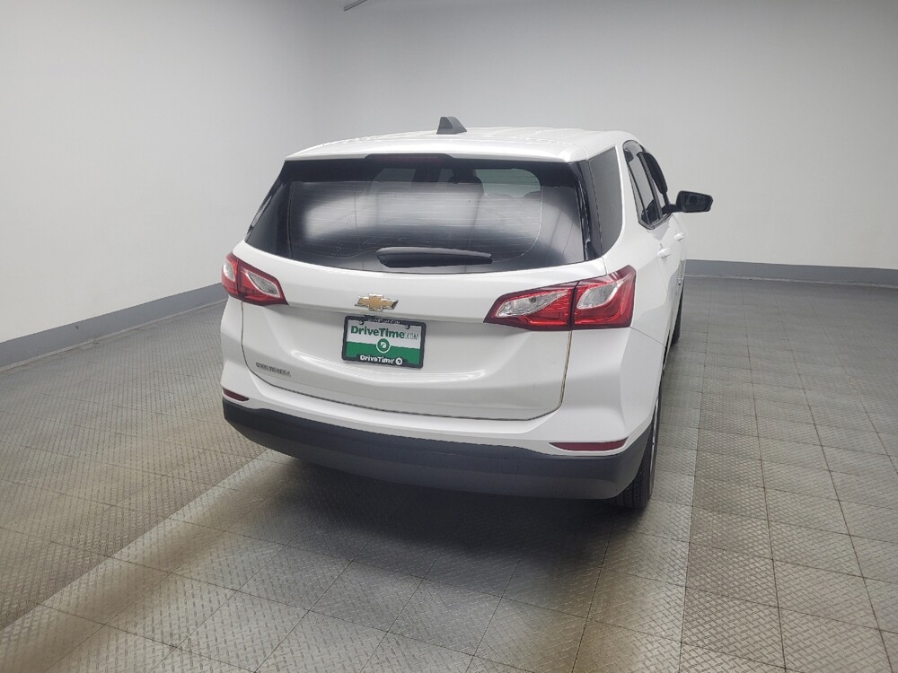 2020 Chevrolet Equinox in Indianapolis, IN 46219 - 18141388 7