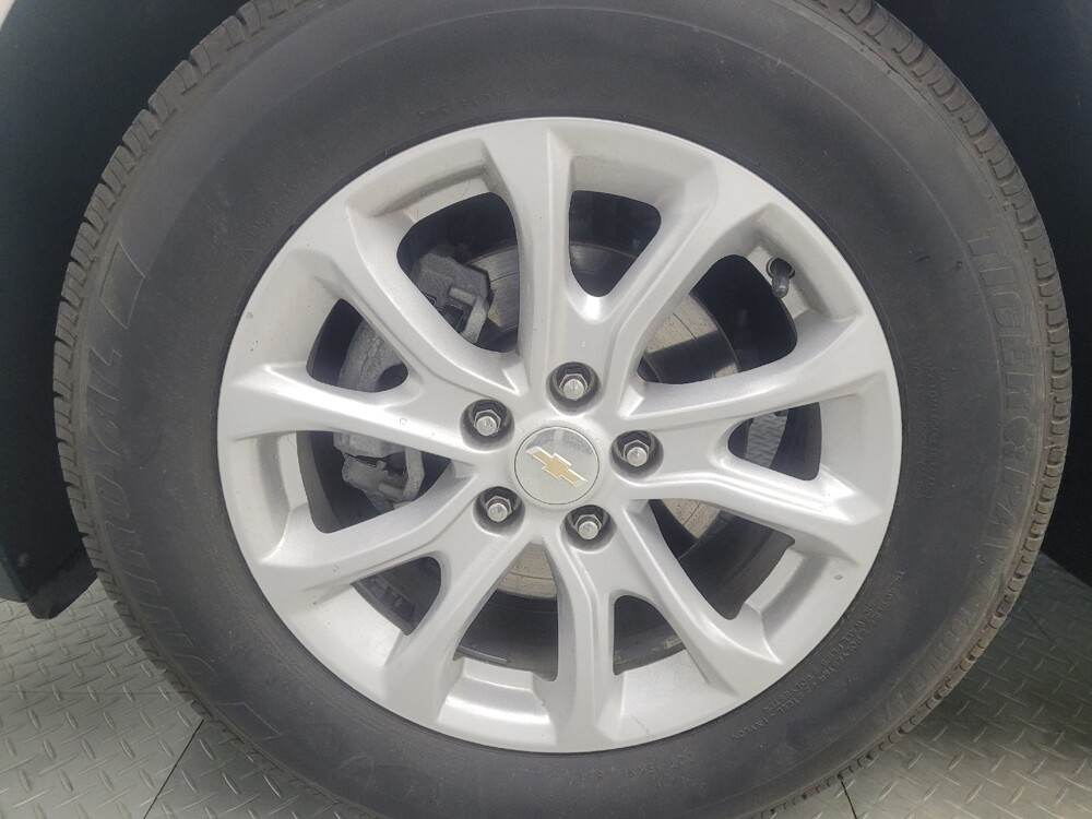 2020 Chevrolet Equinox in Indianapolis, IN 46219 - 18141388 31