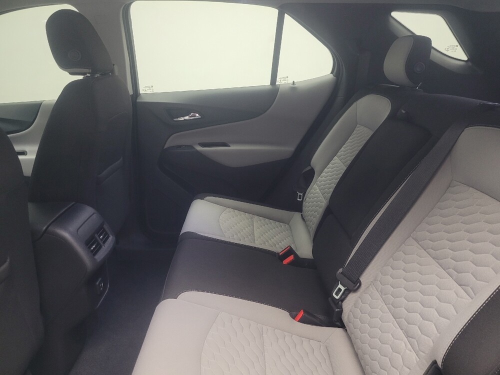 2020 Chevrolet Equinox in Indianapolis, IN 46219 - 18141388 18