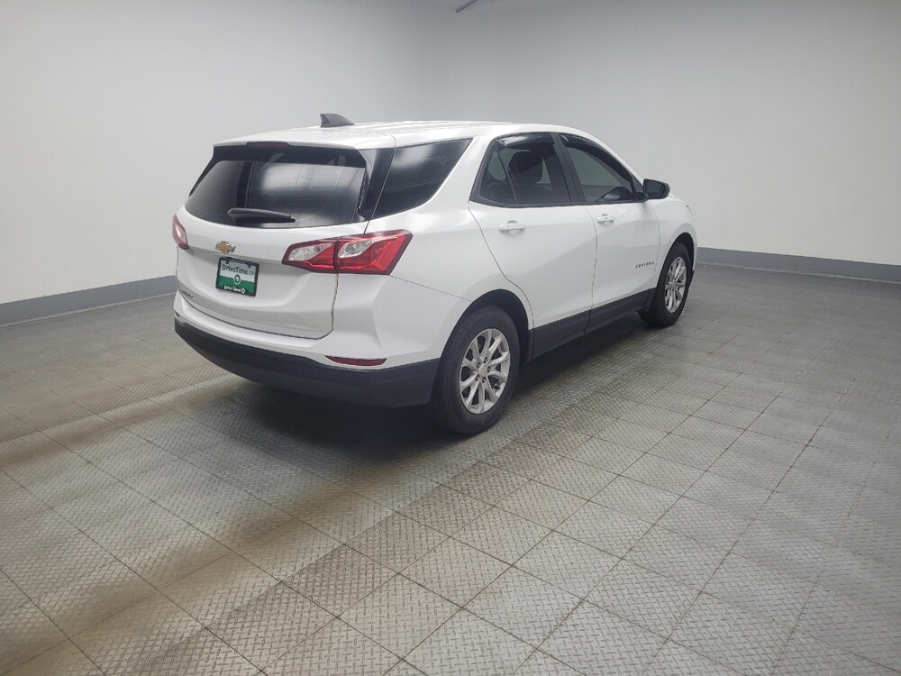 2020 Chevrolet Equinox in Indianapolis, IN 46219 - 18141388 10