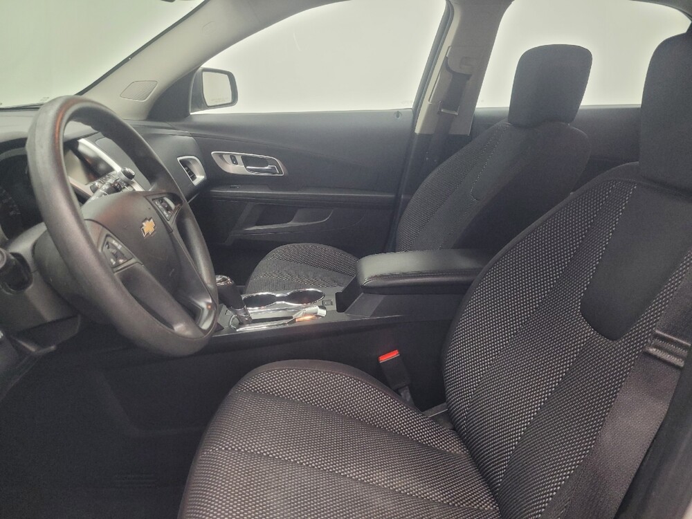 2017 Chevrolet Equinox in Mishawaka, IN 46545 - 18141389 17
