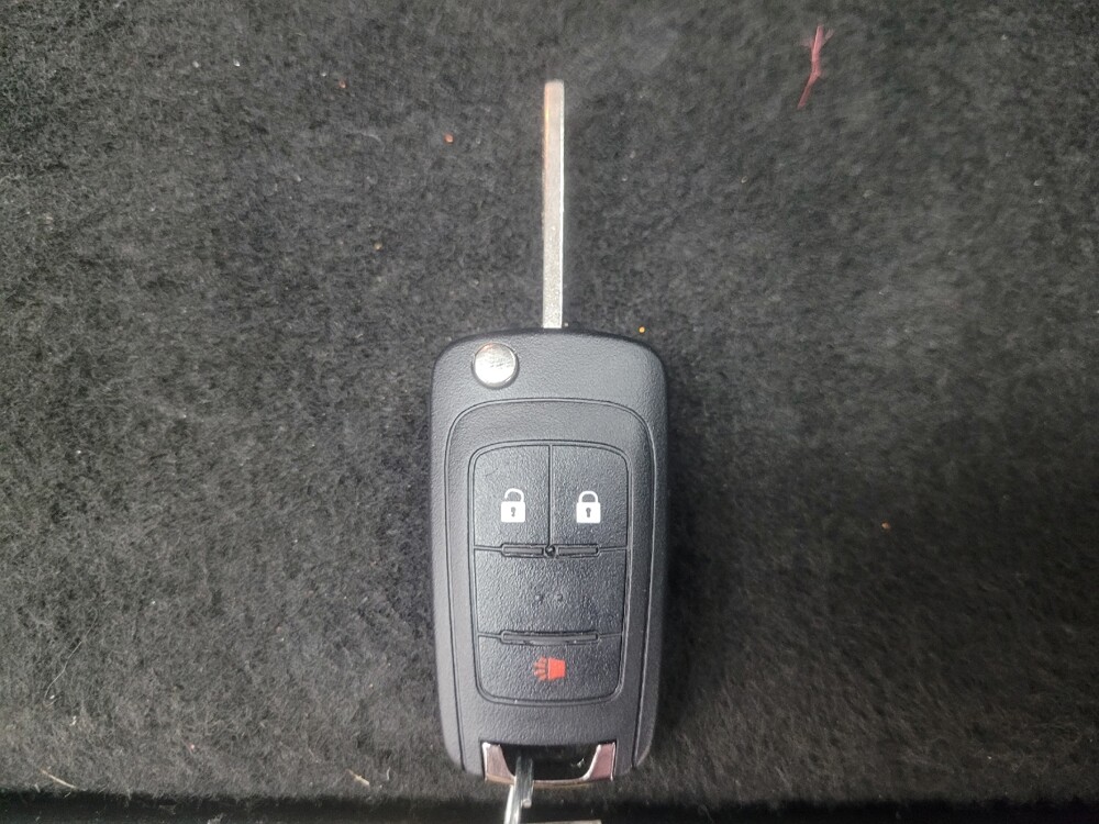 2017 Chevrolet Equinox in Mishawaka, IN 46545 - 18141389 32