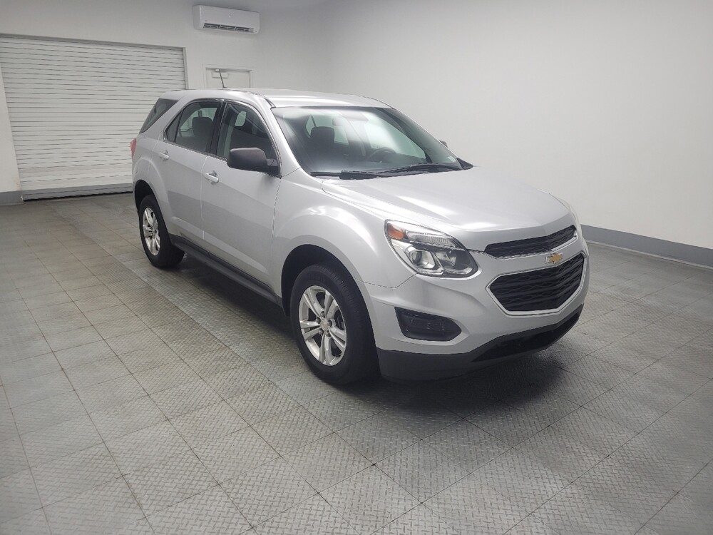 2017 Chevrolet Equinox in Mishawaka, IN 46545 - 18141389 11