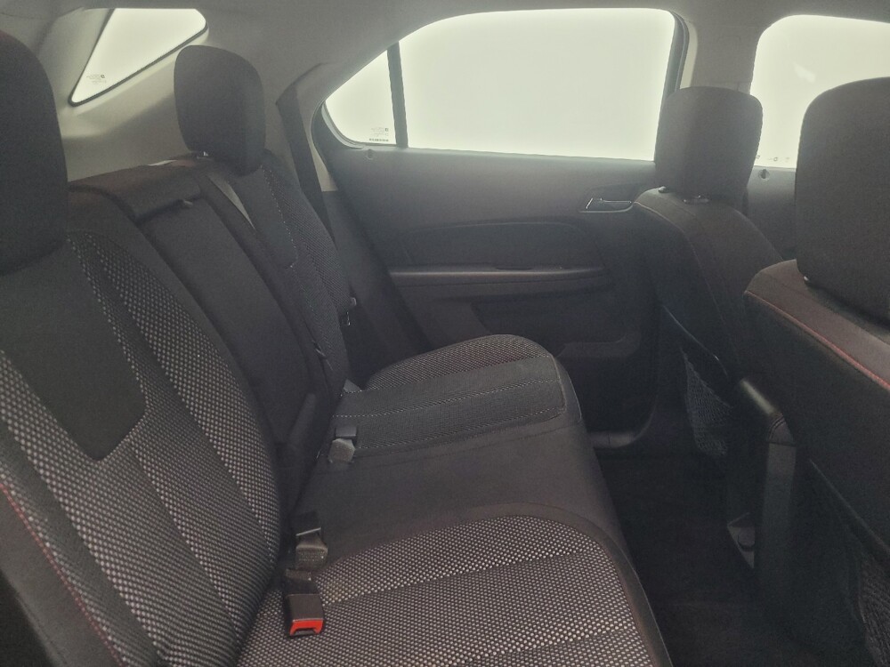 2017 Chevrolet Equinox in Mishawaka, IN 46545 - 18141389 19