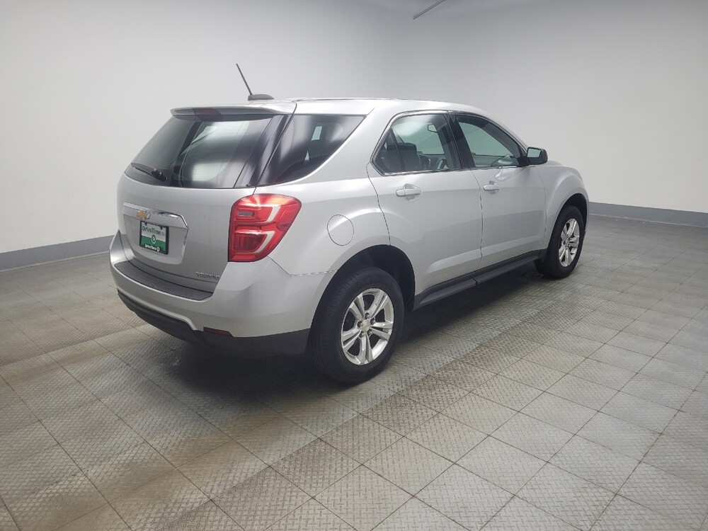 2017 Chevrolet Equinox in Mishawaka, IN 46545 - 18141389 10