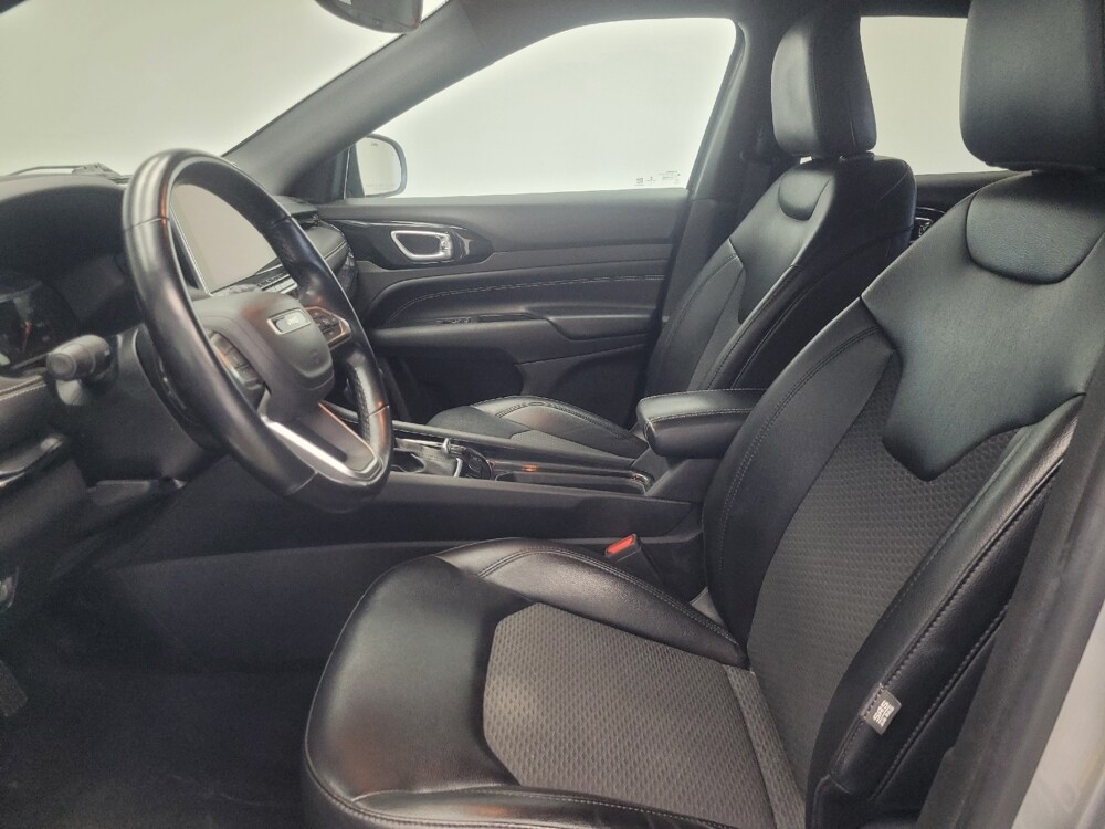 2022 Jeep Compass in Mishawaka, IN 46545 - 18141398 17