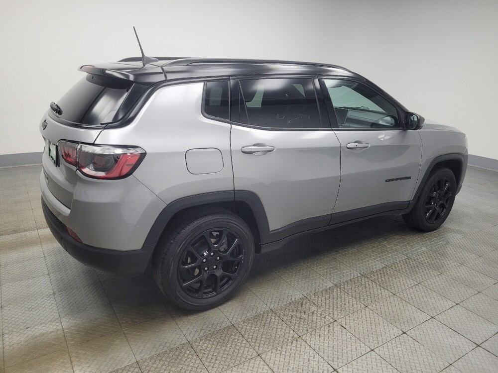 2022 Jeep Compass in Mishawaka, IN 46545 - 18141398 10