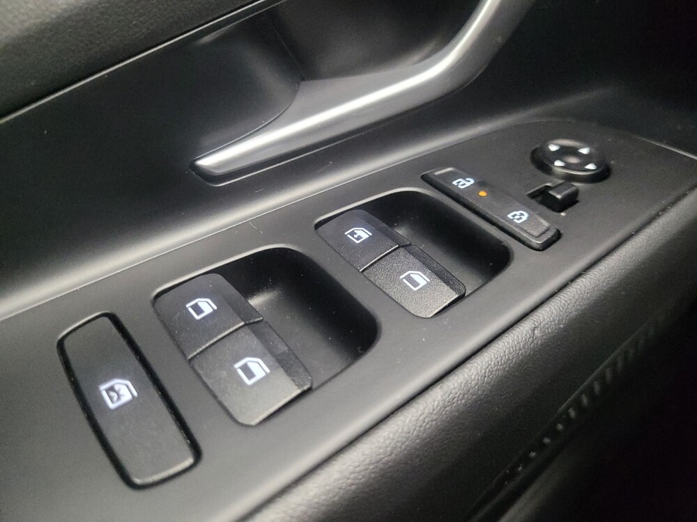 2024 Hyundai Elantra in Mishawaka, IN 46545 - 18141399 27