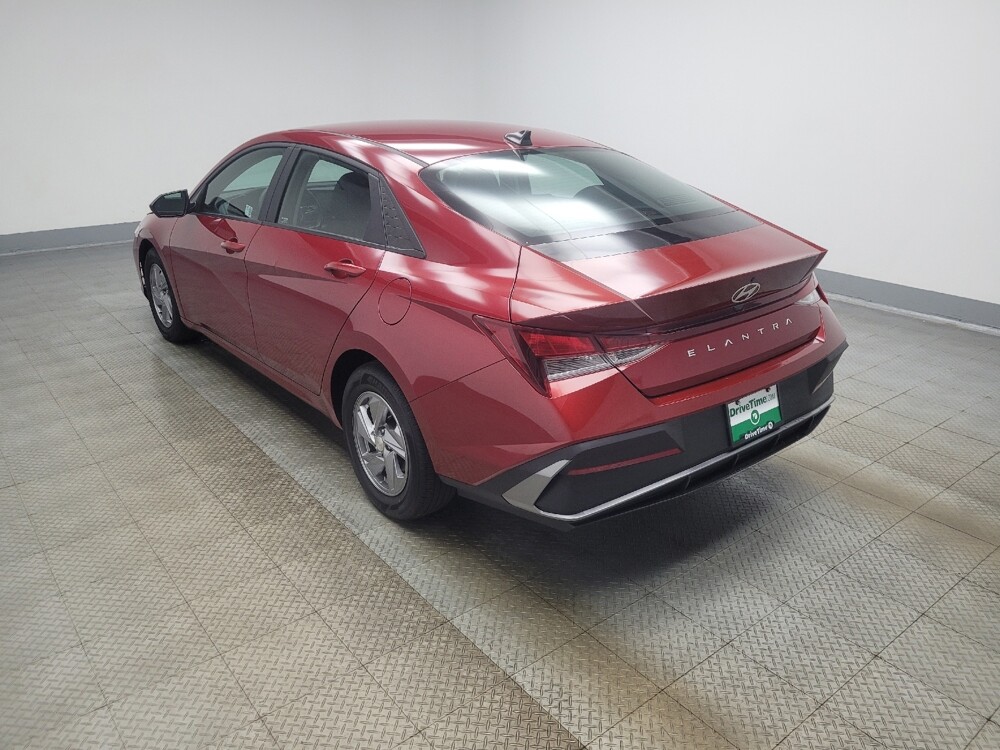 2024 Hyundai Elantra in Mishawaka, IN 46545 - 18141399 3
