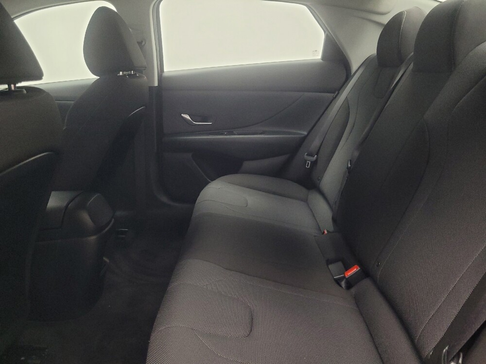 2024 Hyundai Elantra in Mishawaka, IN 46545 - 18141399 18