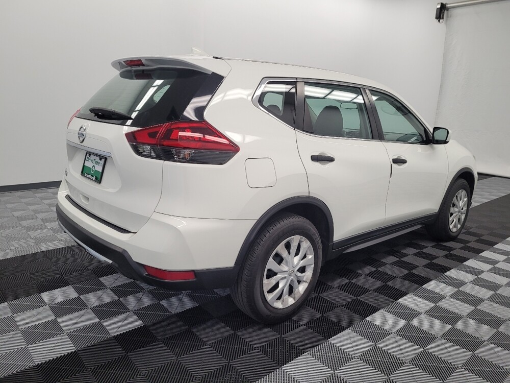 2019 Nissan Rogue in Houston, TX 77060 - 18141403 9