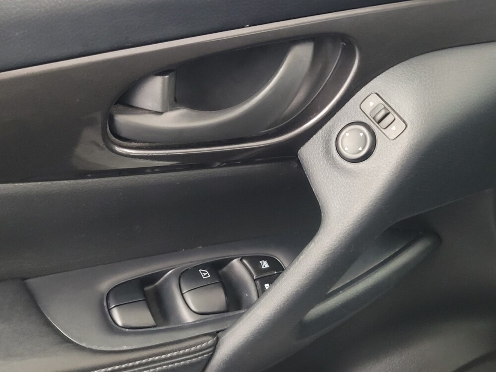 2019 Nissan Rogue in Houston, TX 77060 - 18141403 27