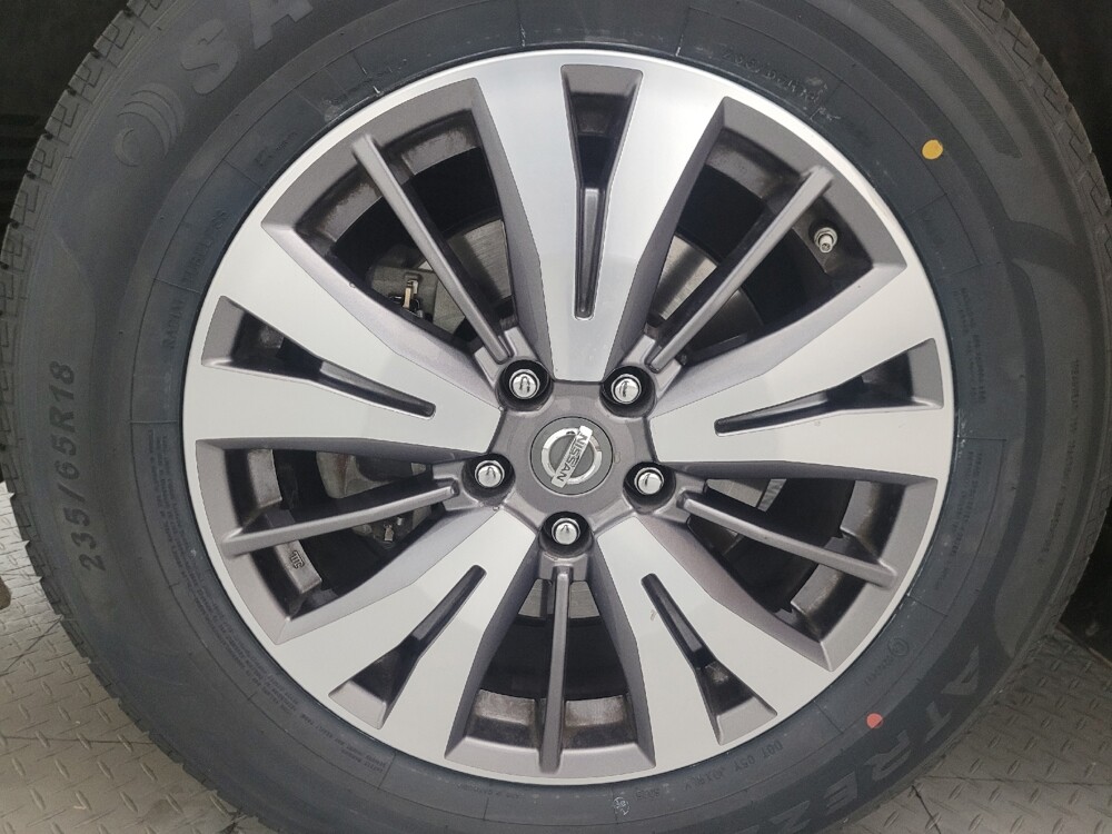 2017 Nissan Pathfinder in Chandler, AZ 85225 - 18141409 31