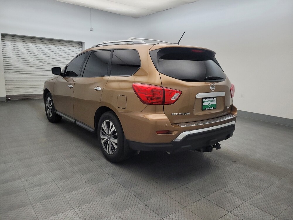 2017 Nissan Pathfinder in Chandler, AZ 85225 - 18141409 5