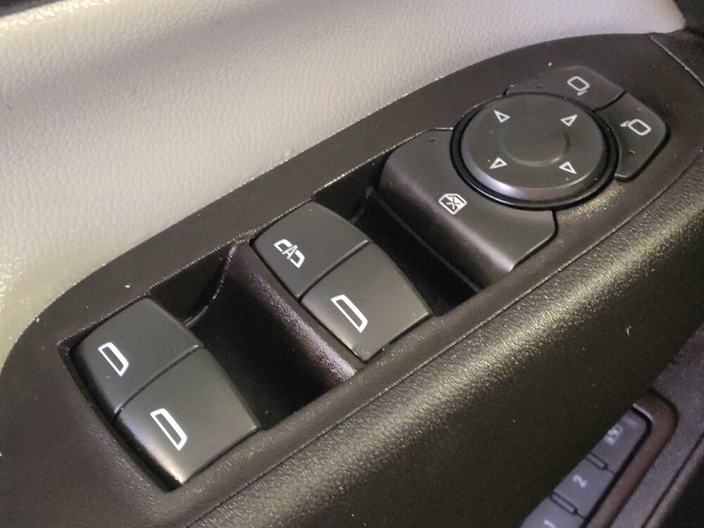 2019 Chevrolet Equinox in Live Oak, TX 78233 - 18141412 27