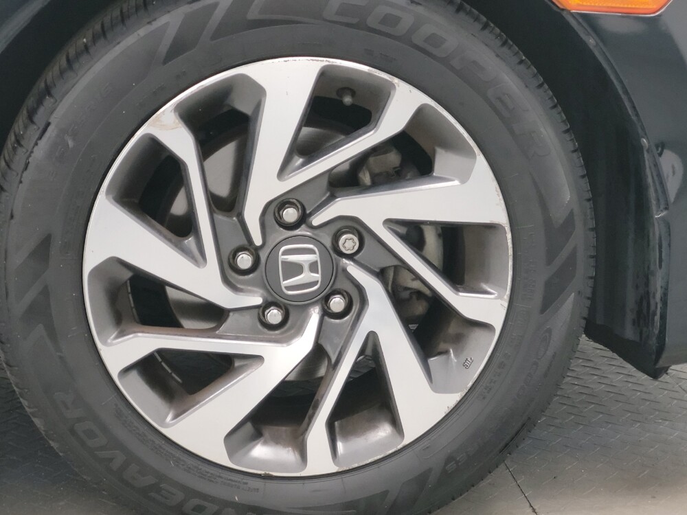 2018 Honda Civic in Memphis, TN 38115 - 18141414 31