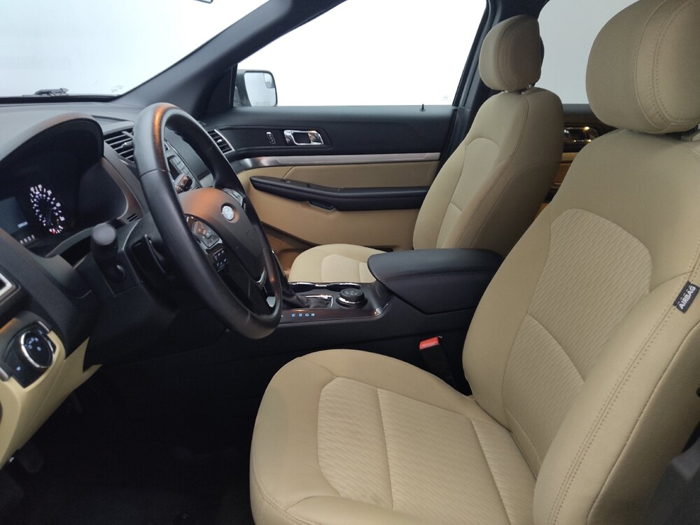 2017 Ford Explorer in Savannah, GA 31419 - 18141417 17