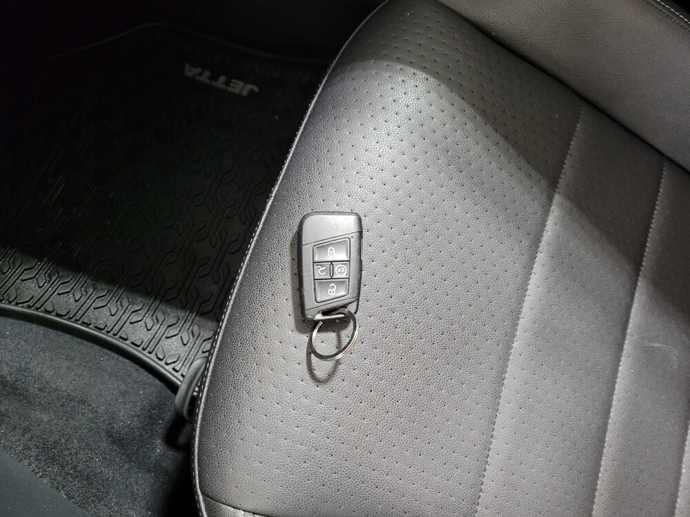 2021 Volkswagen Jetta in Langhorne, PA 19047 - 18141422 32