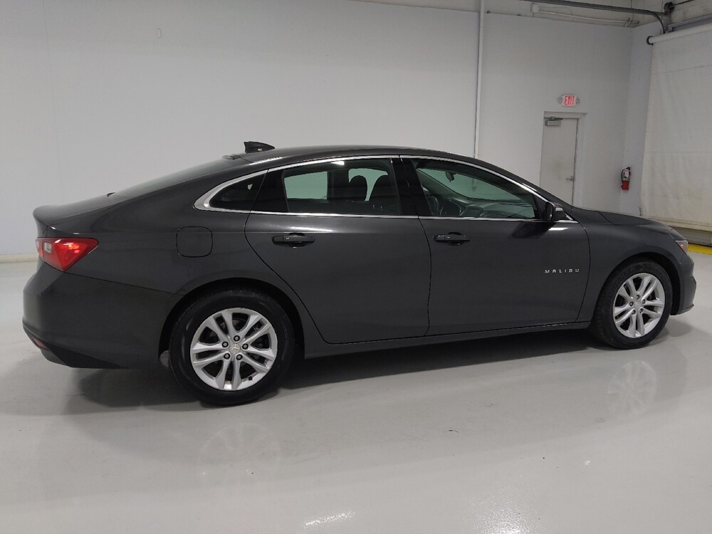 2018 Chevrolet Malibu in Columbus, OH 43231 - 18141428 10