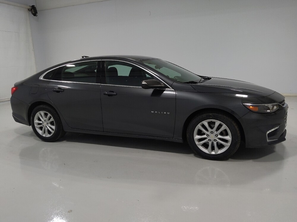 2018 Chevrolet Malibu in Columbus, OH 43231 - 18141428 11