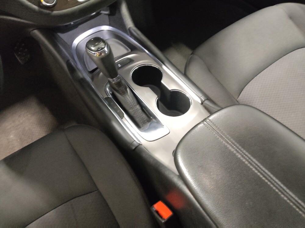 2018 Chevrolet Malibu in Columbus, OH 43231 - 18141428 26