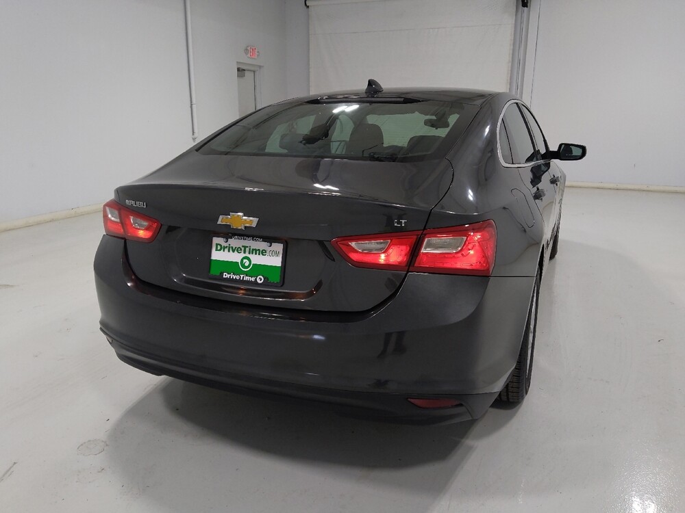 2018 Chevrolet Malibu in Columbus, OH 43231 - 18141428 7