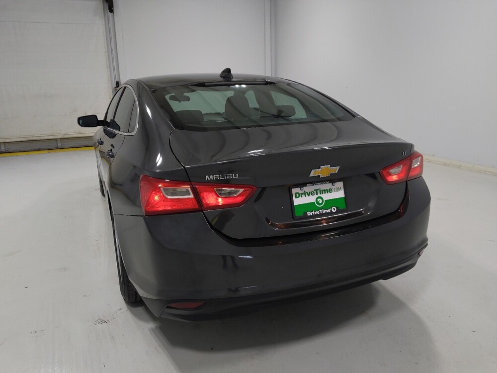 2018 Chevrolet Malibu in Columbus, OH 43231 - 18141428 6