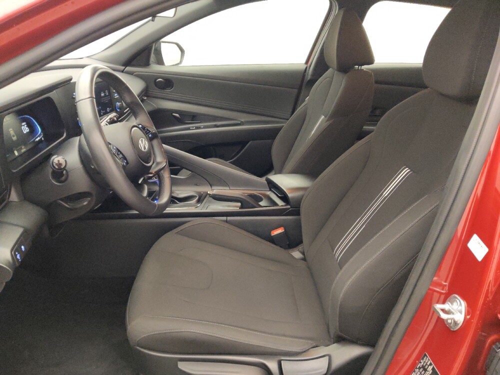 2025 Hyundai Elantra in Houston, TX 77074 - 18141431 17