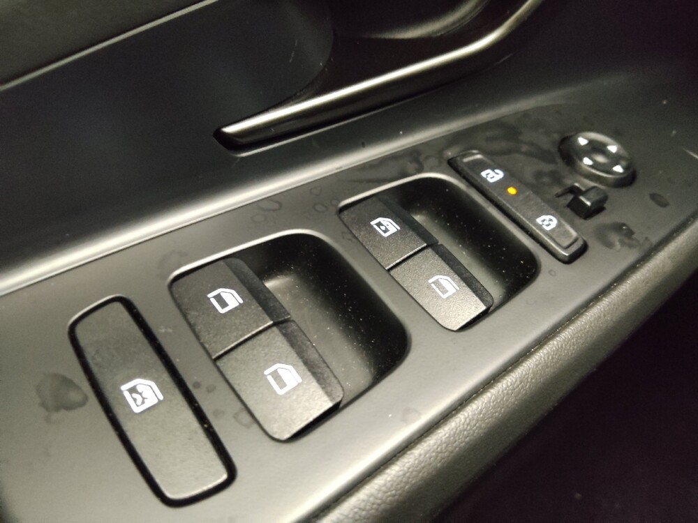 2025 Hyundai Elantra in Houston, TX 77074 - 18141431 27