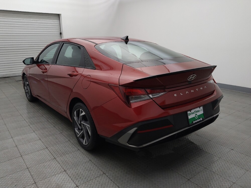 2025 Hyundai Elantra in Houston, TX 77074 - 18141431 5