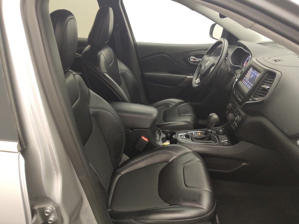 2019 Jeep Cherokee in Houston, TX 77074 - 18141434 21