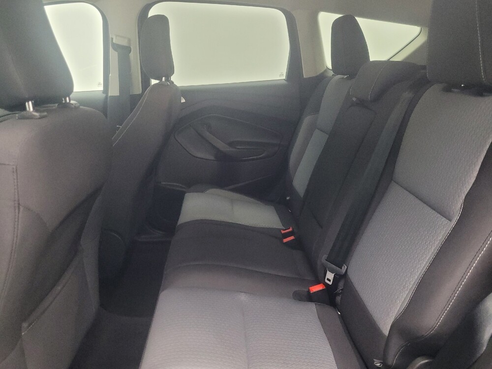 2018 Ford Escape in Indianapolis, IN 46222 - 18141442 18