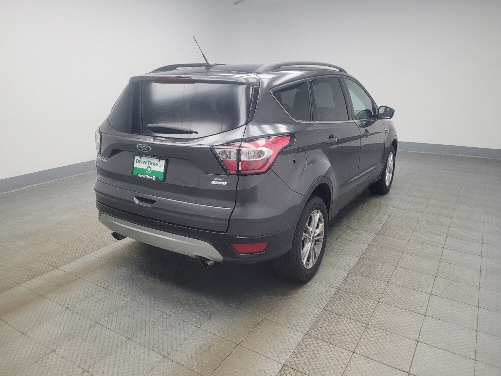 2018 Ford Escape in Indianapolis, IN 46222 - 18141442 9
