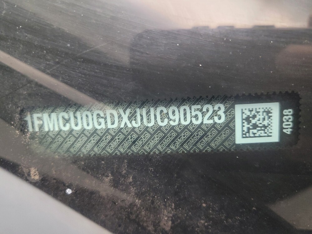 2018 Ford Escape in Indianapolis, IN 46222 - 18141442 33