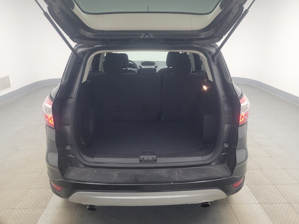 2018 Ford Escape in Indianapolis, IN 46222 - 18141442 29