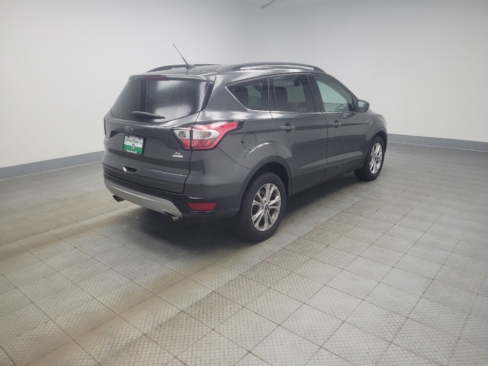 2018 Ford Escape in Indianapolis, IN 46222 - 18141442 10